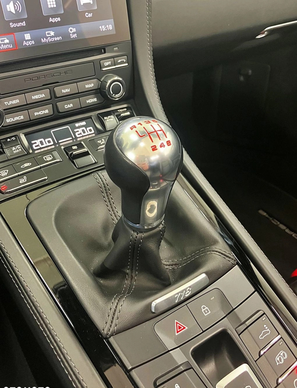 Porsche 718 Boxster cena 319000 przebieg: 35208, rok produkcji 2020 z Andrychów małe 781